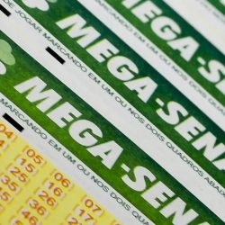 Mega-Sena acumula e prêmio principal vai para R$ 40 milhões