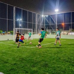 Em Foz do Iguaçu, seis unidades Meu Campinho atraem crianças e jovens para a prática de esportes