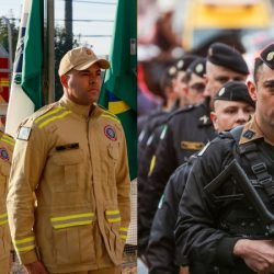 Ratinho Junior sanciona lei que amplia efetivos da PMPR e do Corpo de Bombeiros