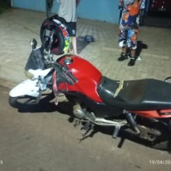 Moto com pneus carecas é apreendida com condutor sem CNH no Periolo