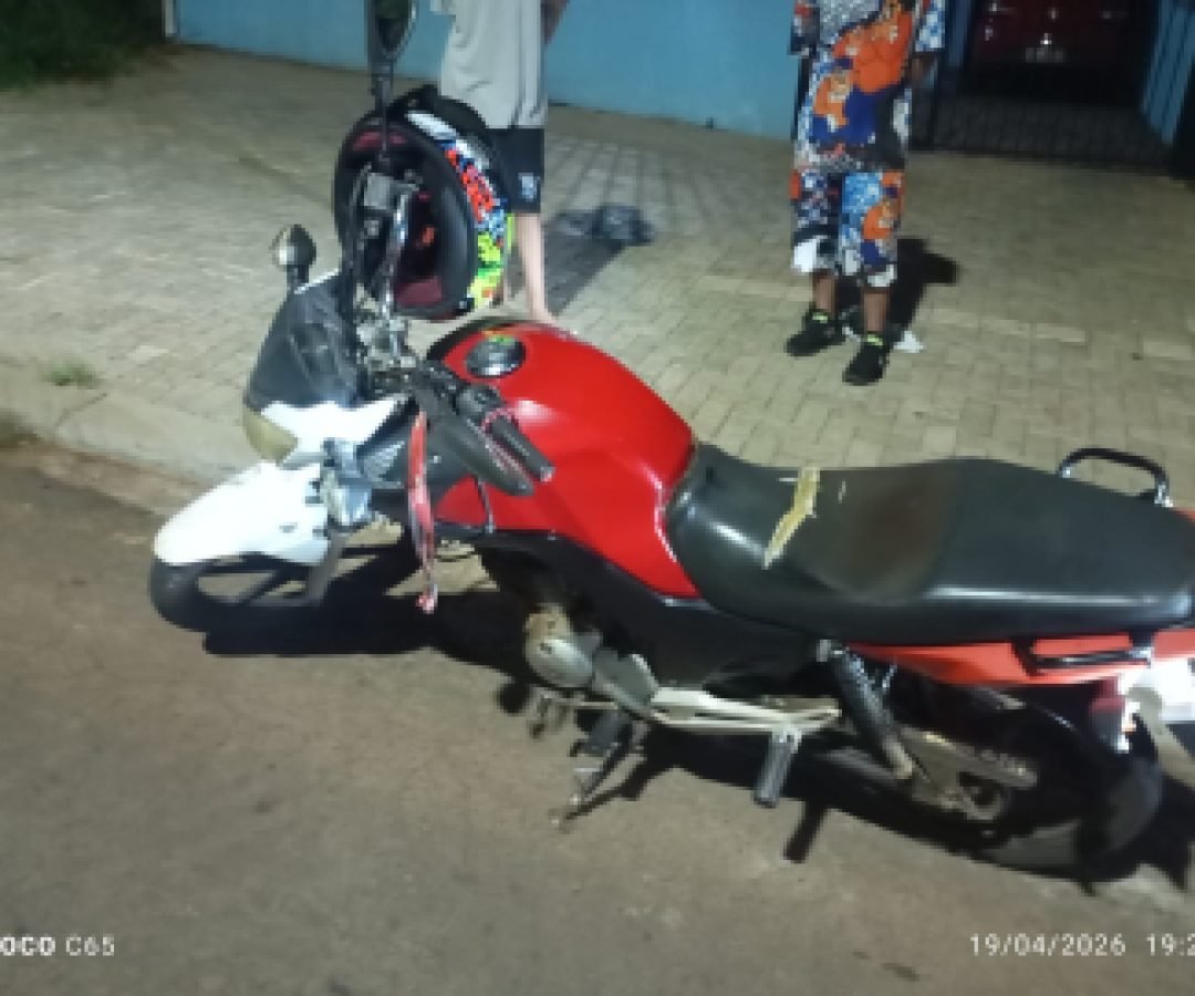 Moto com pneus carecas é apreendida com condutor sem CNH no Periolo