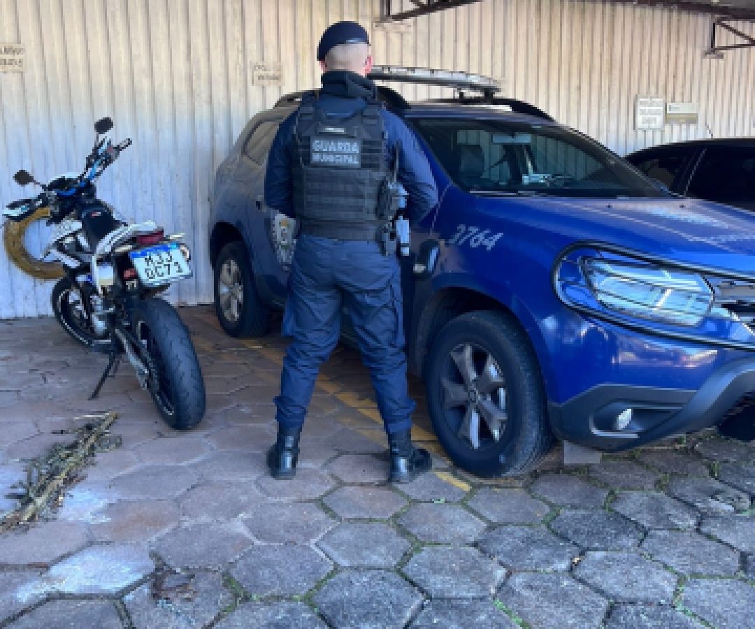 Motocicleta com alerta de furto é recuperada pela Guarda Municipal no Centro
