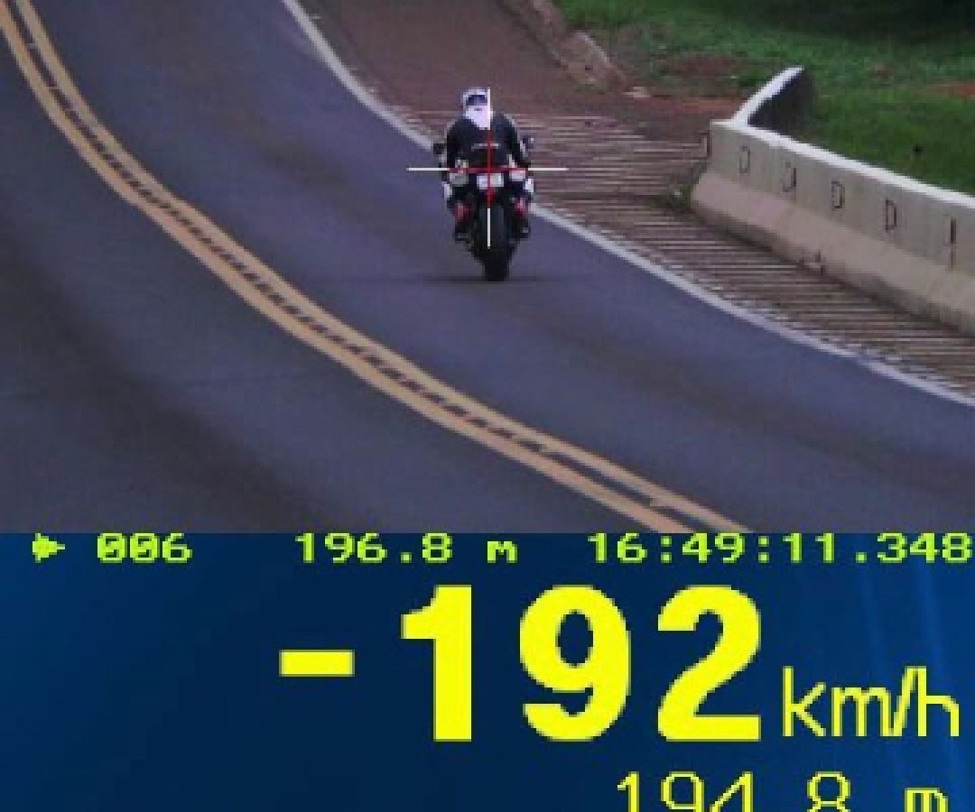 Motociclista é flagrado a 192 km/h na BR-277 em Guarapuava, no Paraná