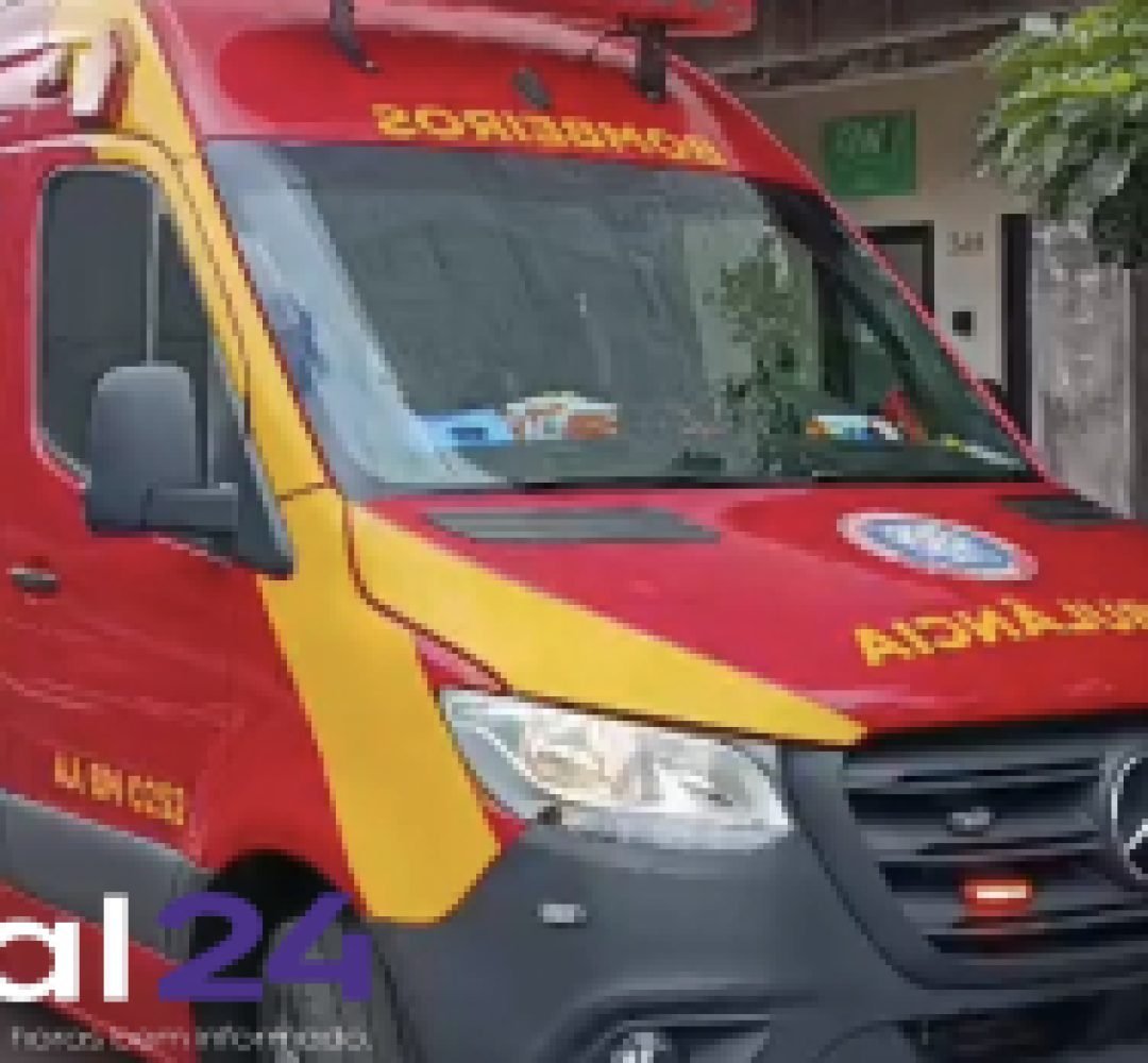 Motociclista fica ferido após batida com ônibus no Centro de Cascavel