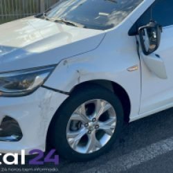 Motociclista fica ferido após colisão entre moto e carro no bairro Coqueiral, em Cascavel