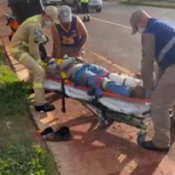 Motociclista fica ferido em acidente com trator em Cascavel