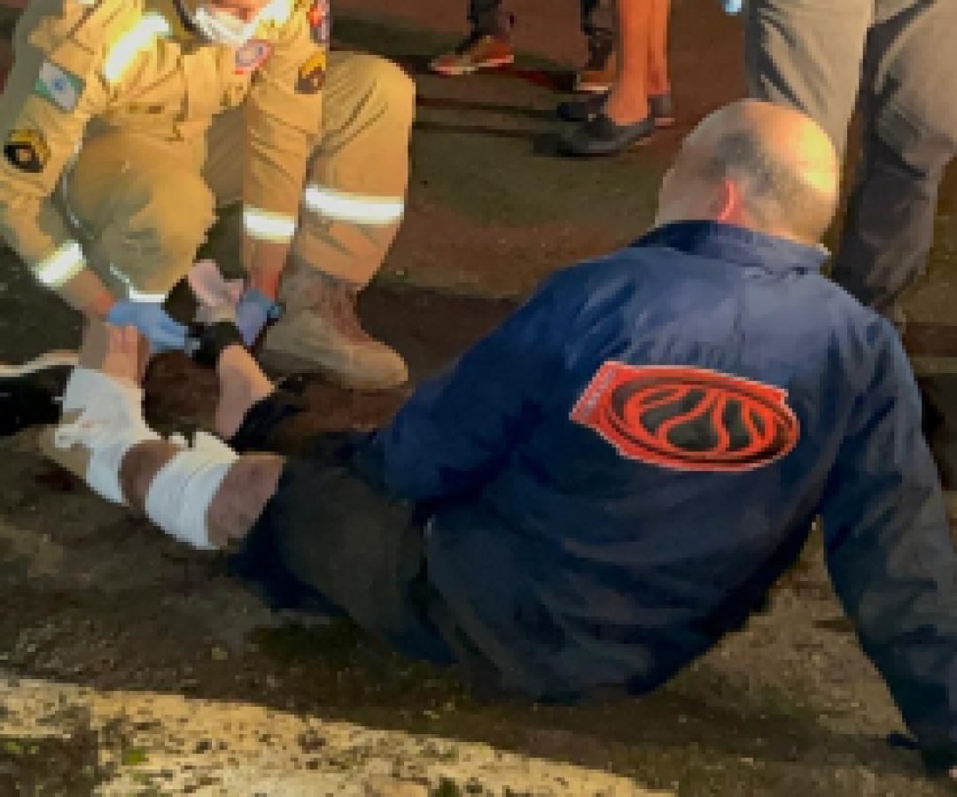 Motociclista fica ferido em colisão no Universitário