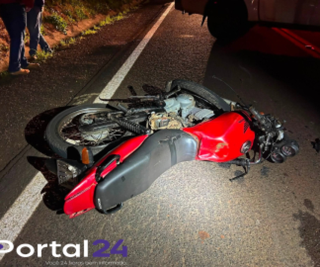 Motociclista morre após colidir na traseira de trator na PR-281, em Realeza