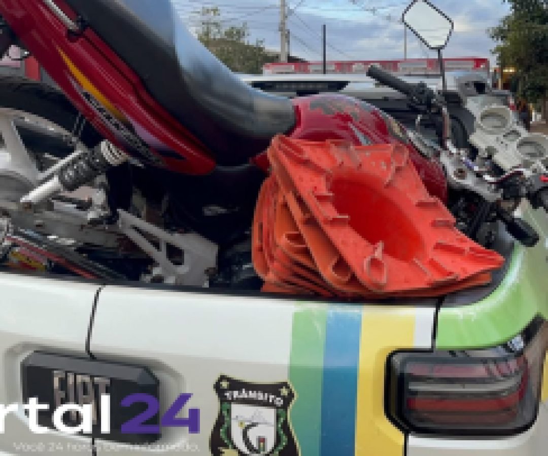 Motociclista sem CNH e com quase R$ 5 mil em débitos tem moto apreendida em Cascavel