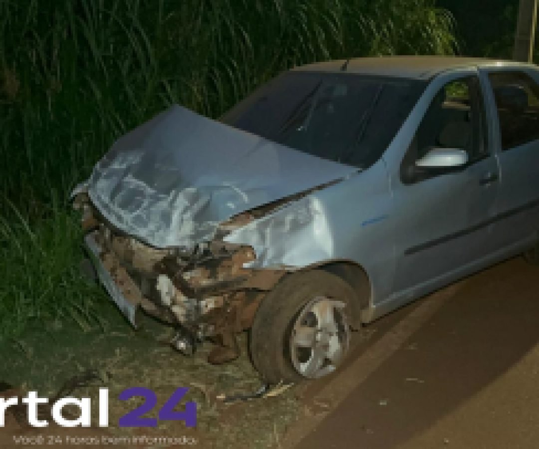 Motorista abandona veículo após colisão em Cascavel