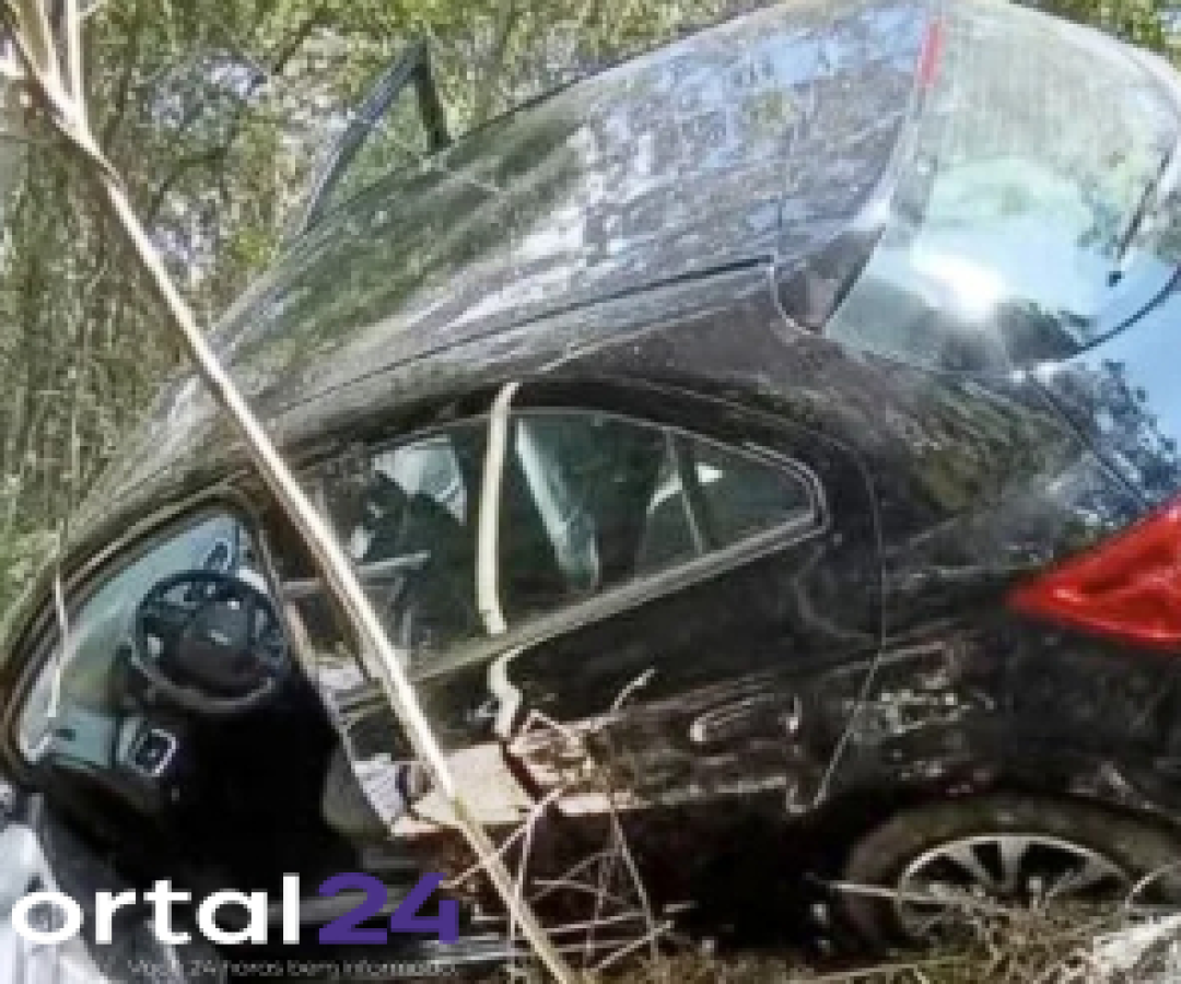 Motorista desaparecido é encontrado vivo após mais de dois dias em ribanceira na BR-282, em Bom Retiro (SC)