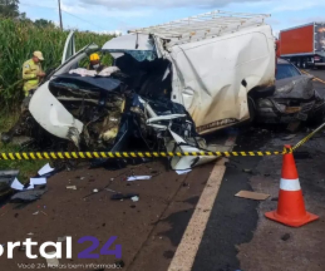 Motorista morre em colisão frontal na PR-466, em Ivaiporã