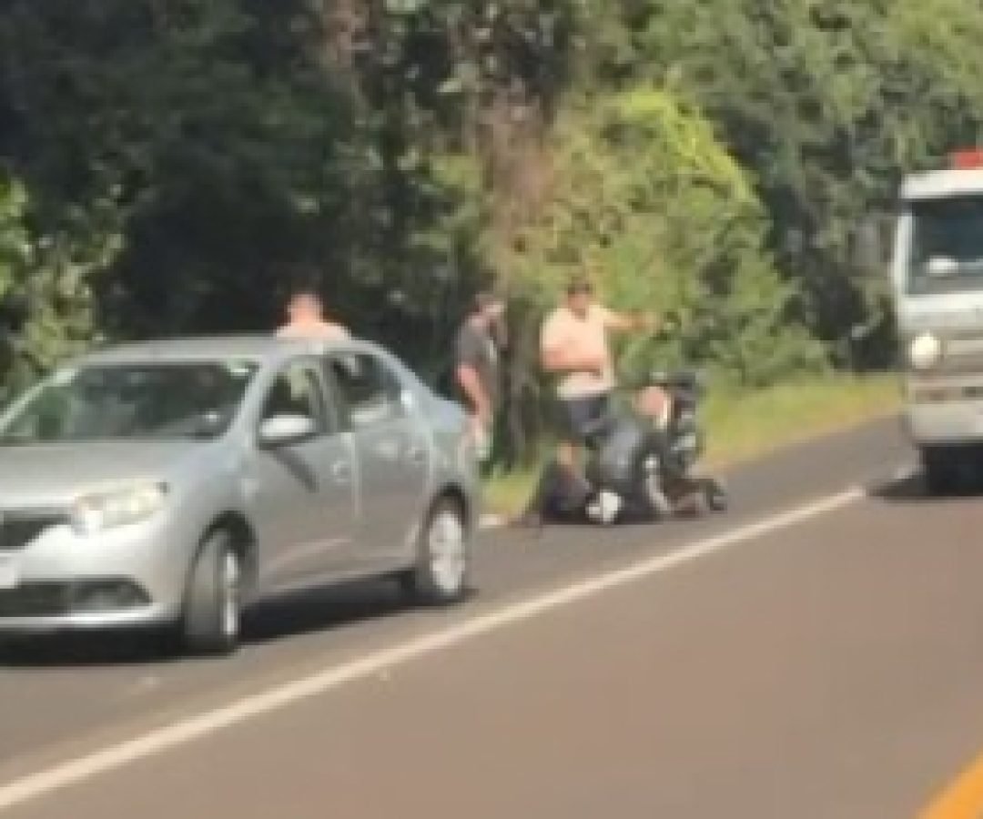 Mulher fica ferida em acidente na BR-277 em Nova Laranjeiras