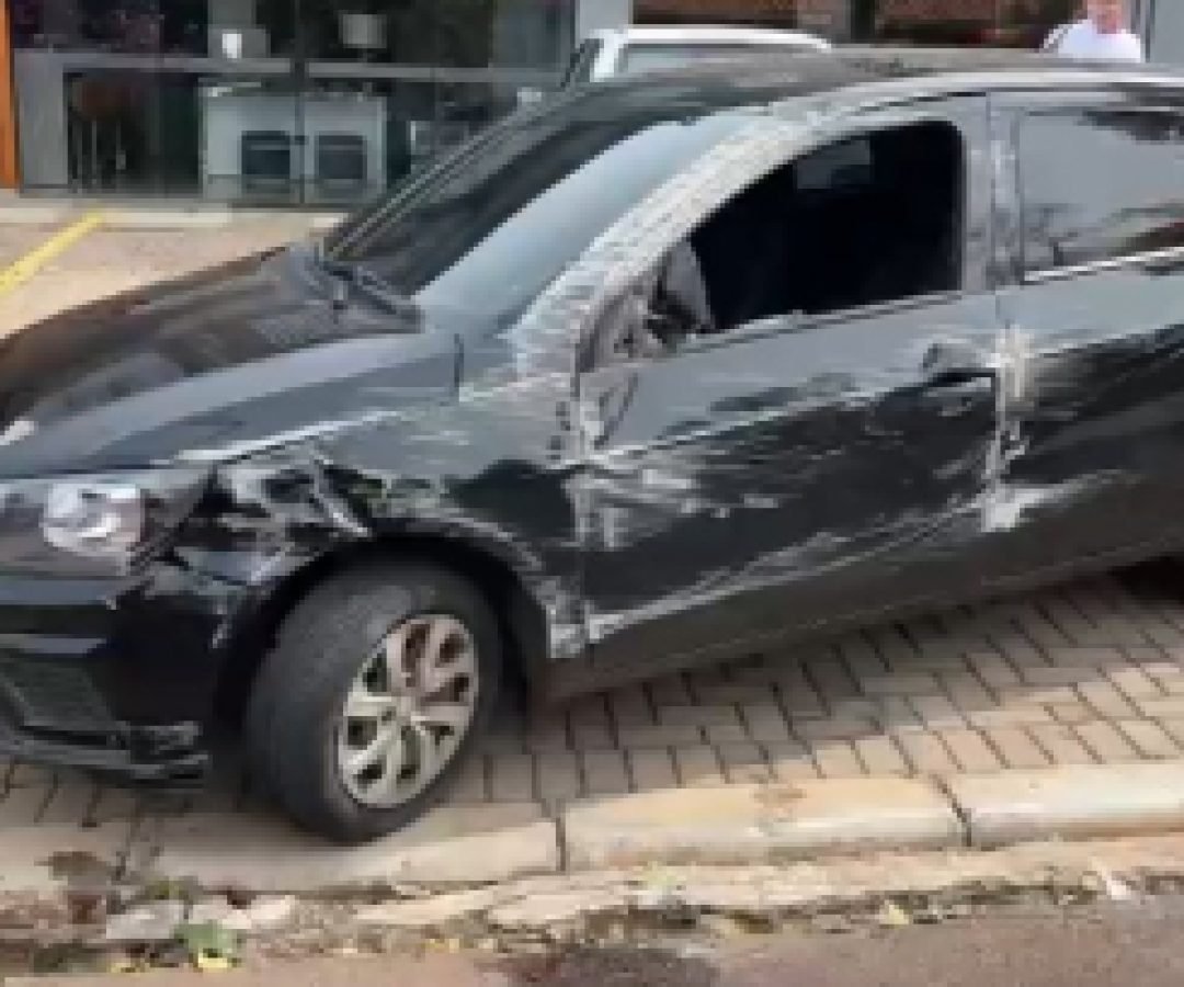 Mulher fica ferida em acidente no bairro Neva