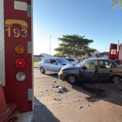 Mulher fica ferida em acidente no Santa Cruz