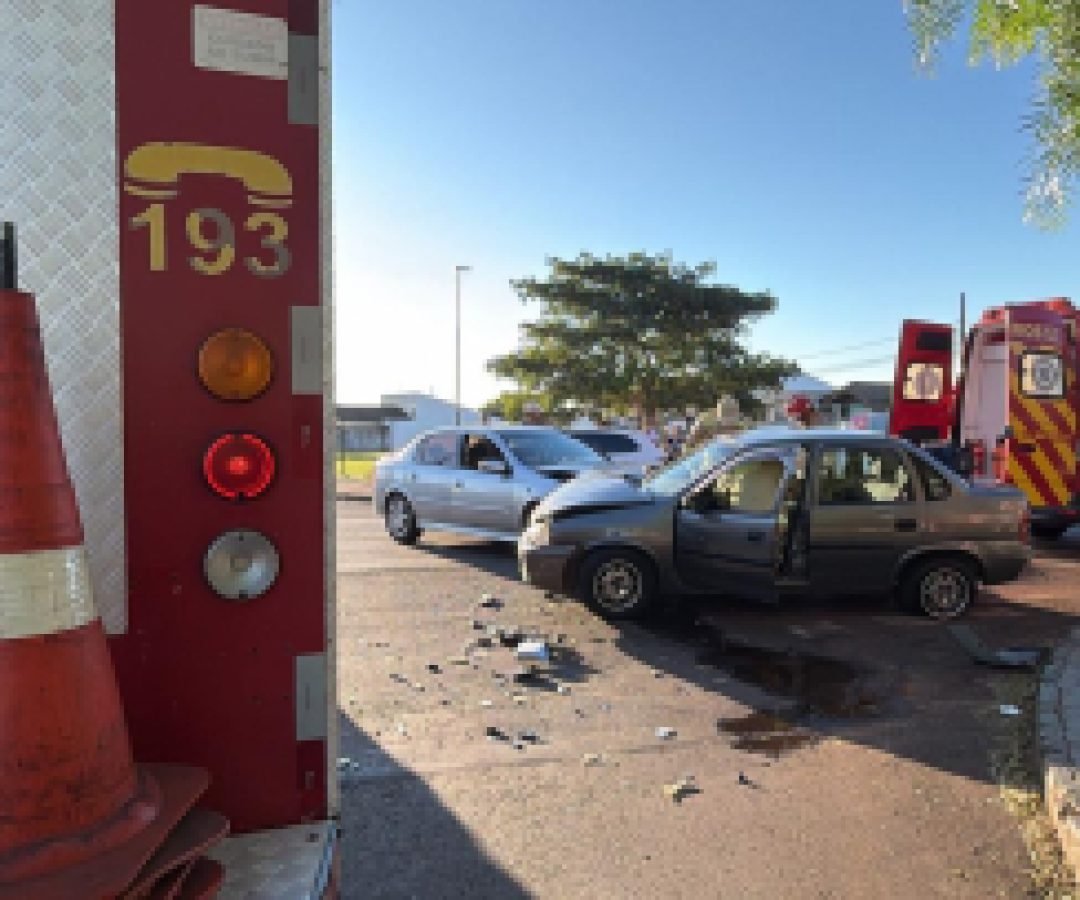 Mulher fica ferida em acidente no Santa Cruz