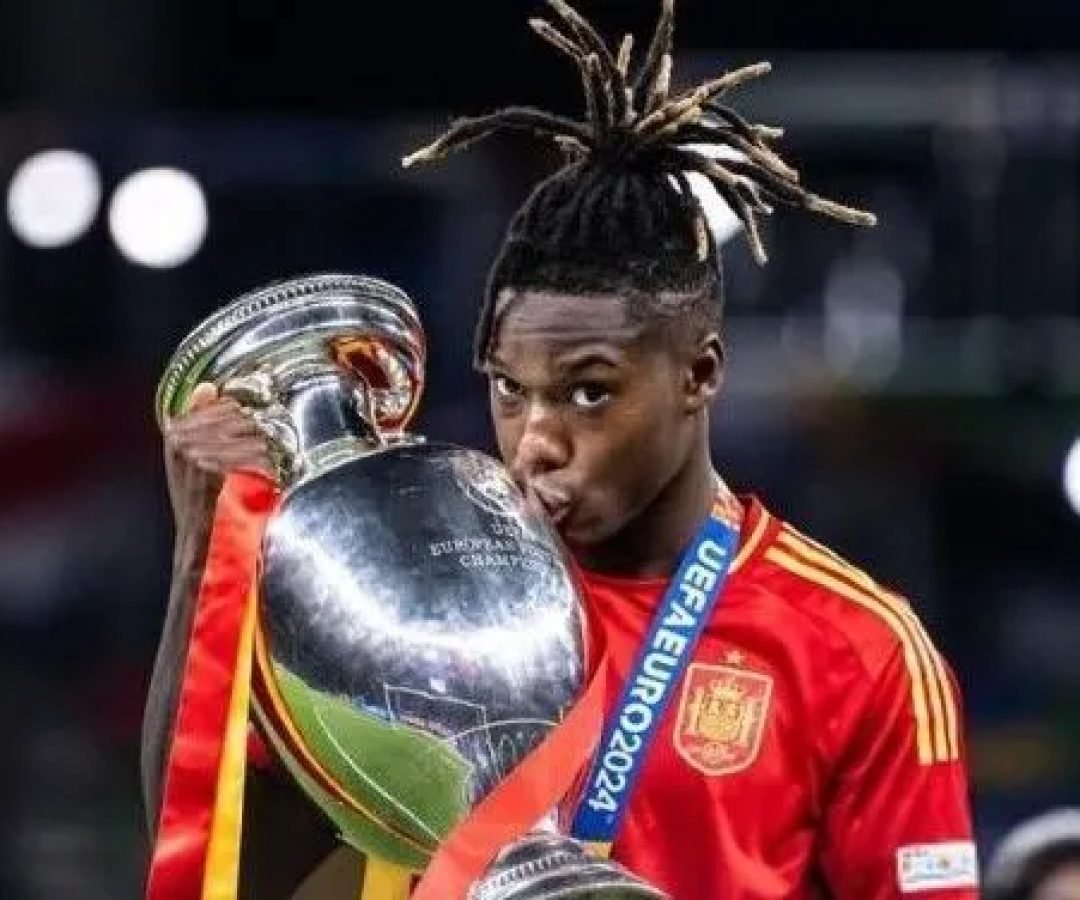 nicolas_williams_campeao_eurocopa-e1721055407917.jpg