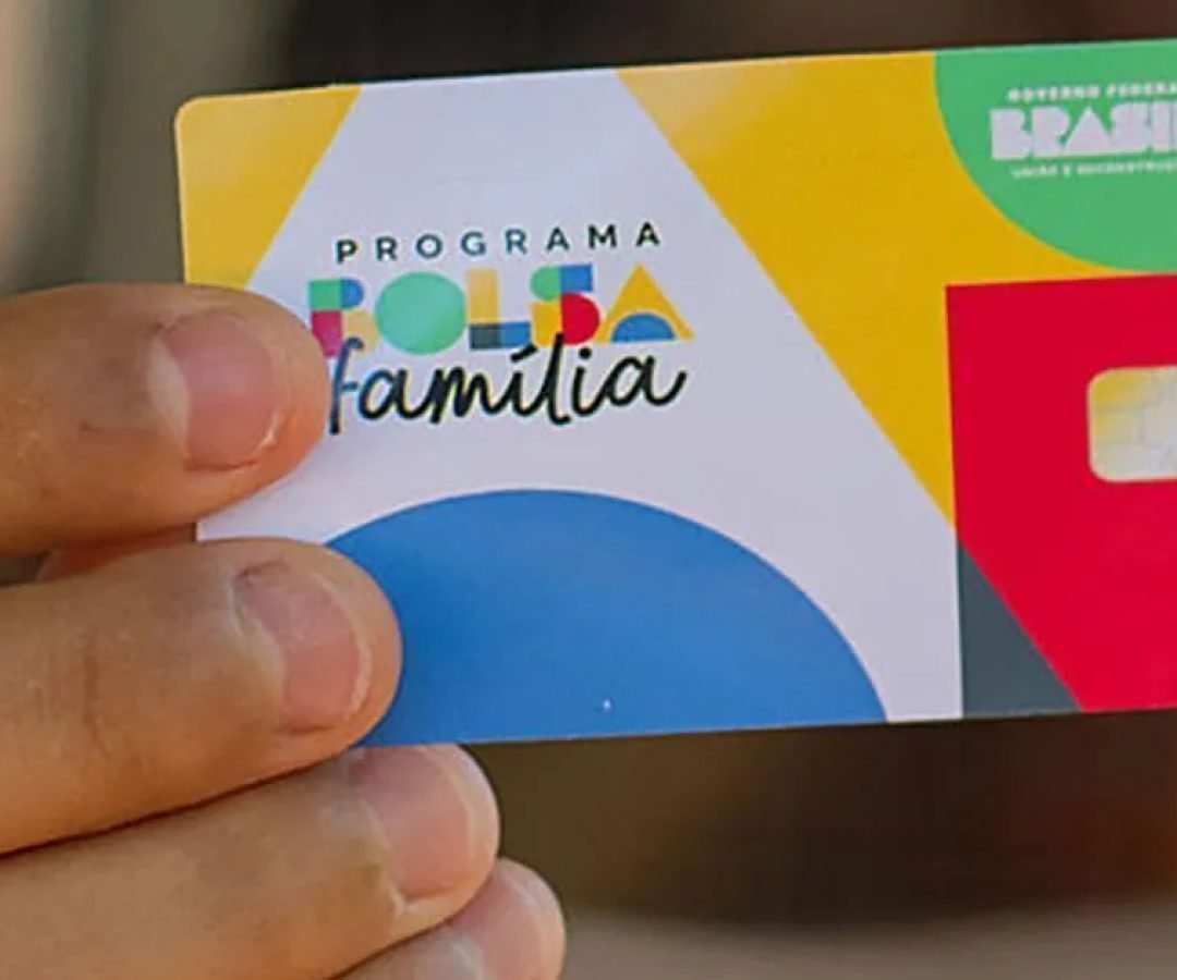 novo-cartao-bolsa-familia-e1766182951630.jpg