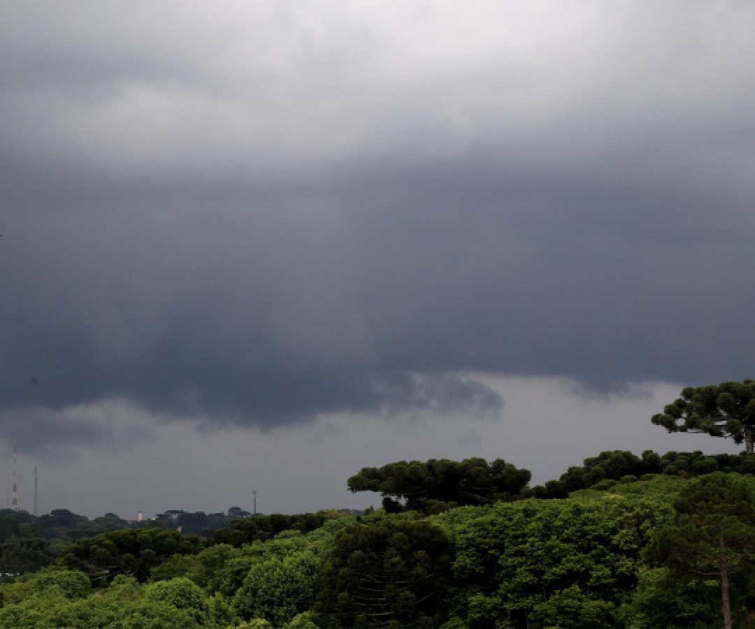 Defesa Civil Estadual envia primeiro alerta por Cell Broadcast para Curitiba