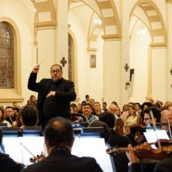 Orquestra Sinfônica do Paraná lota santuário na Lapa e segue para concerto em Campo Largo