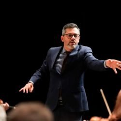 De tango a Vivaldi e Bach: Orquestra Sinfônica da UEL apresenta programação de 2026