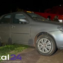 Palio invade contramão e provoca acidente com carro de aplicativo no Bairro Interlagos, em Cascavel