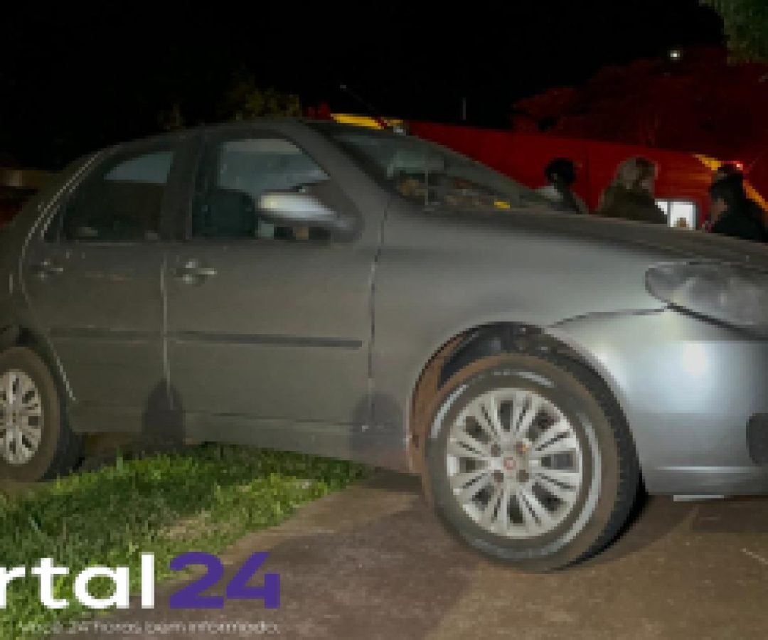 Palio invade contramão e provoca acidente com carro de aplicativo no Bairro Interlagos, em Cascavel
