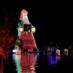 Maior Papai Noel do mundo fica no Paraná