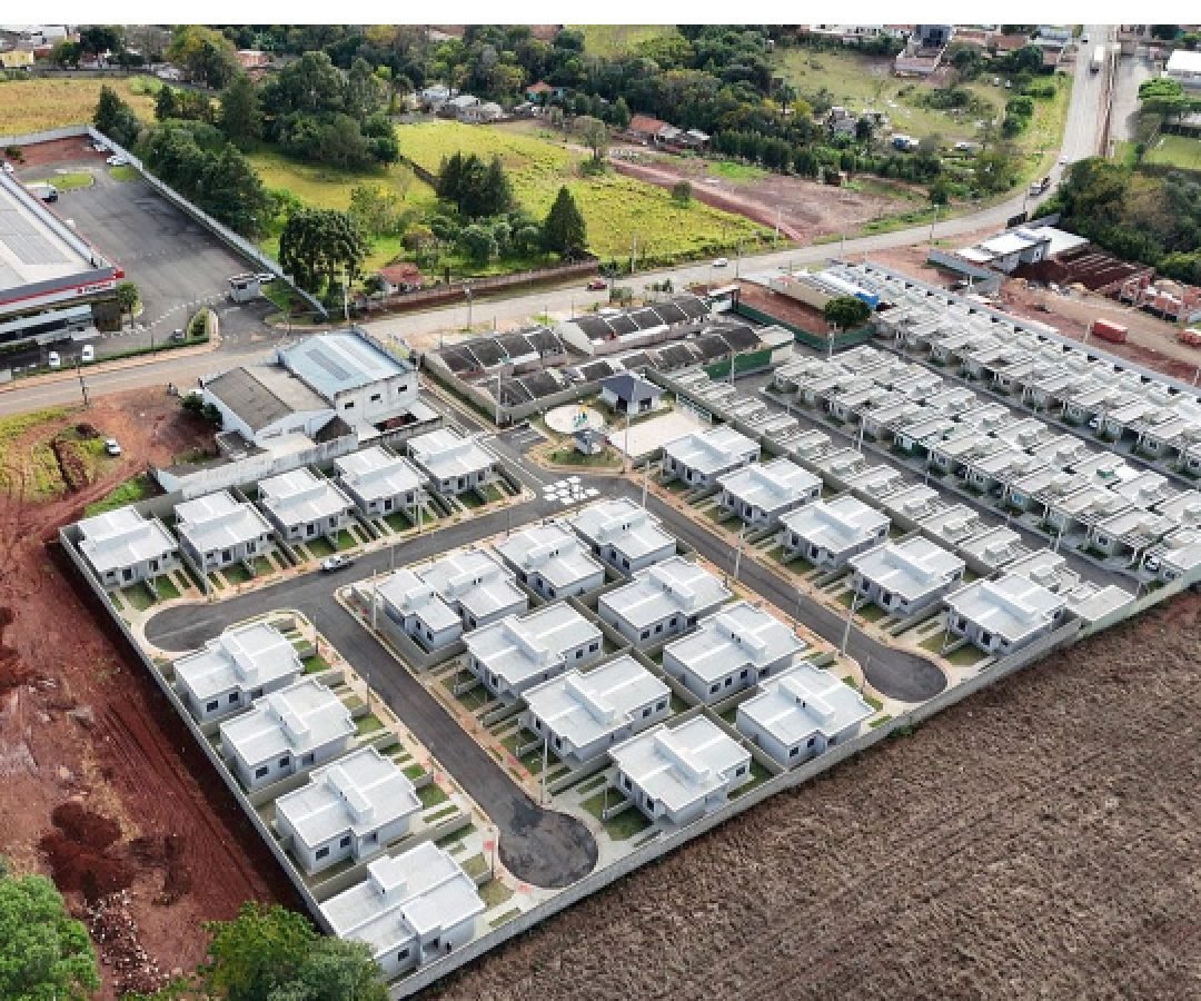 Com apoio do Estado, Ponta Grossa recebe novo condomínio com 47 casas