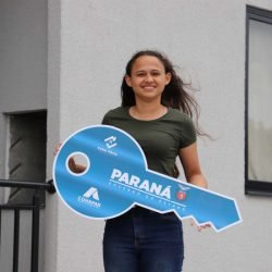 Com aporte do Casa Fácil Paraná, 51 apartamentos são entregues a famílias de Pinhais