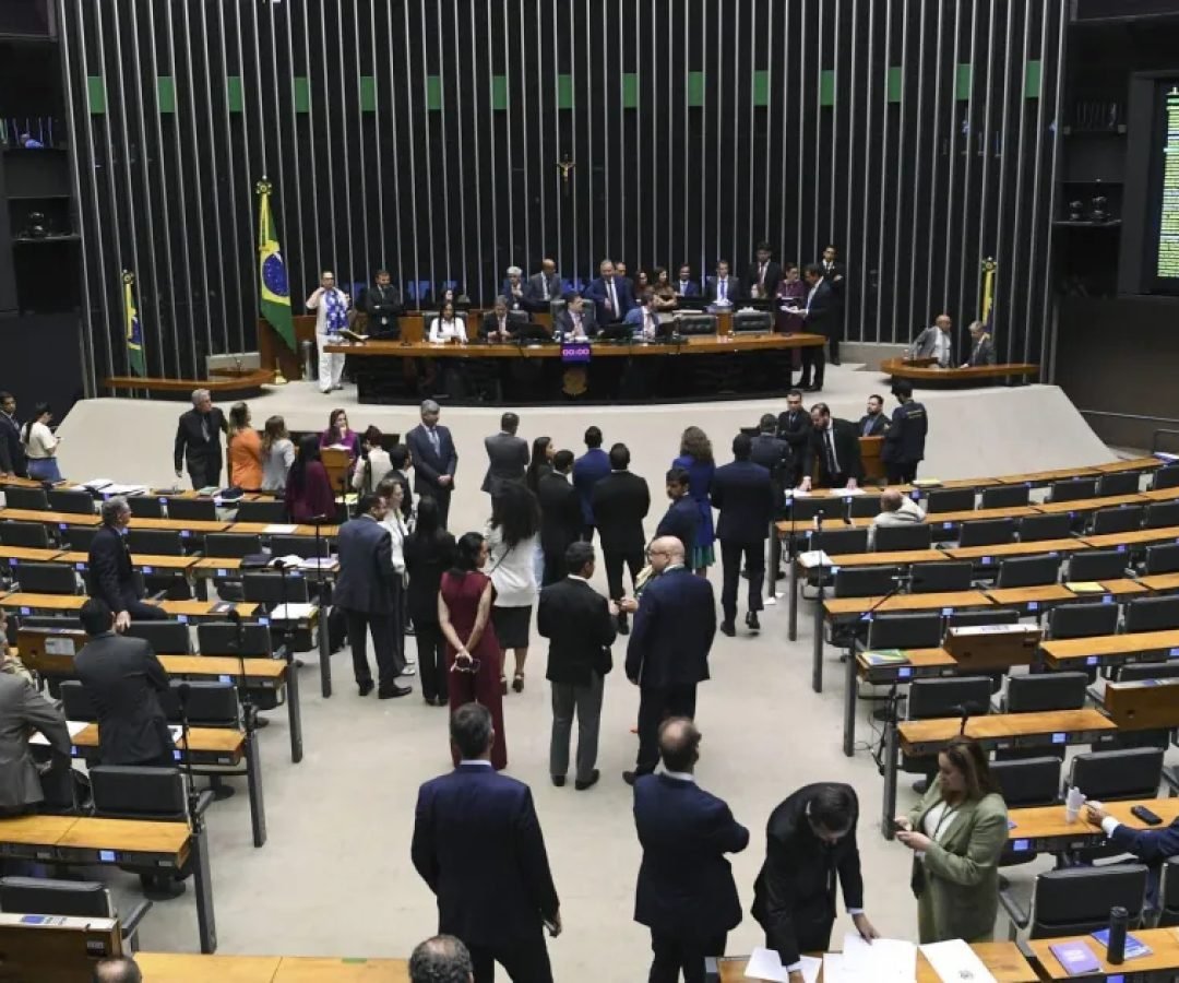 plenario-camara-dos-deputados-sessao-conjunta-ldo-2026-jonas-pereira-agencia-senado-4-dez-2025.jpg