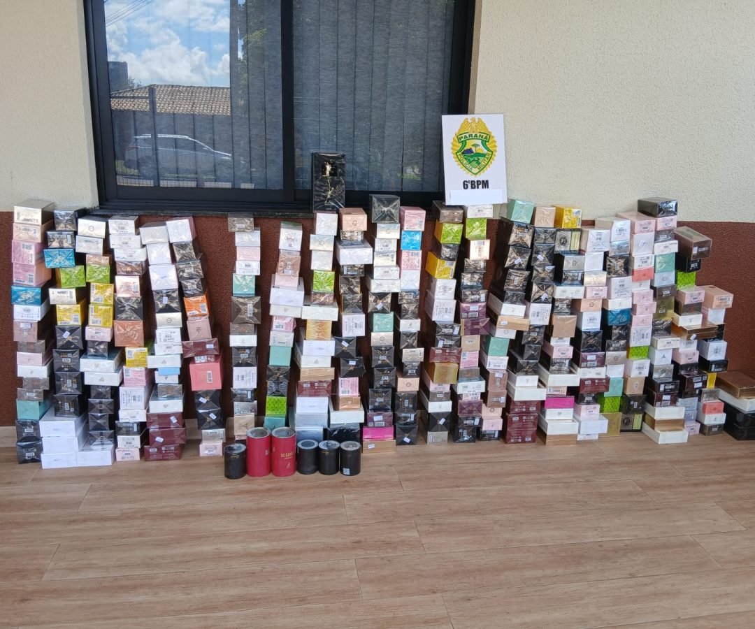 PM apreende Ford Fusion com mais de R$ 15 mil em perfumes contrabandeados na PR-486