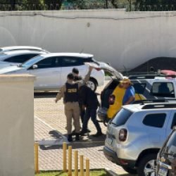 PM prende dupla por furto em Cascavel