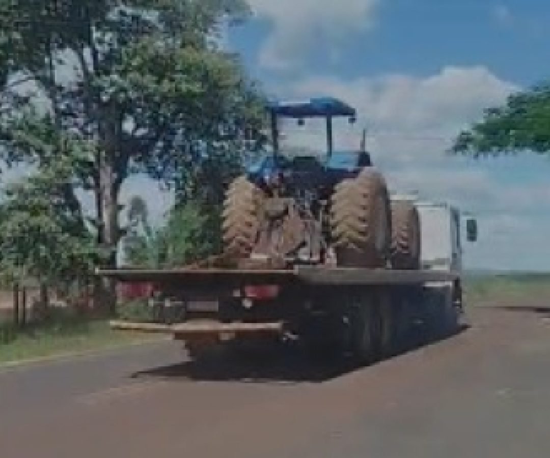PM recupera trator furtado em Agrocafeeira