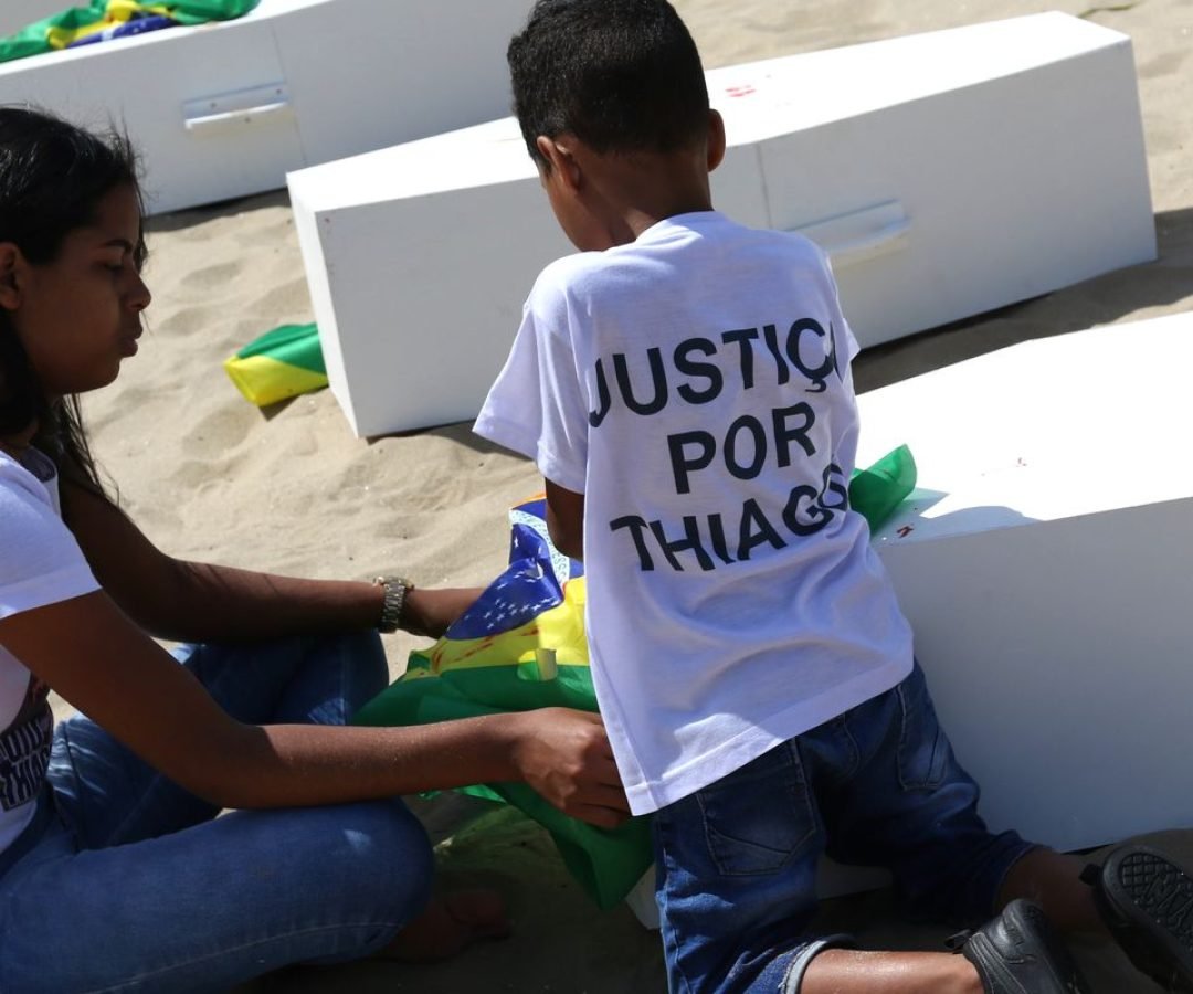 PMs acusados da morte de menino vão a júri popular, no Rio