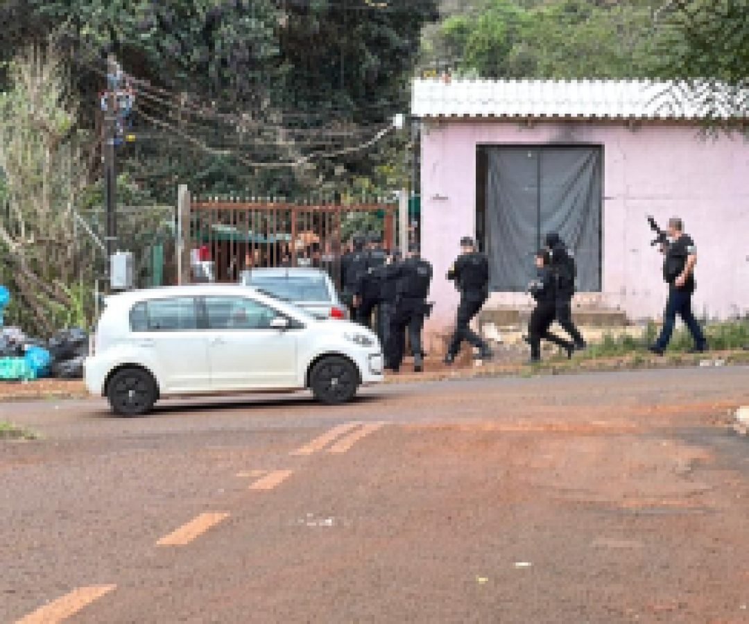Polícia Civil cumpre mandados de operação em Cascavel