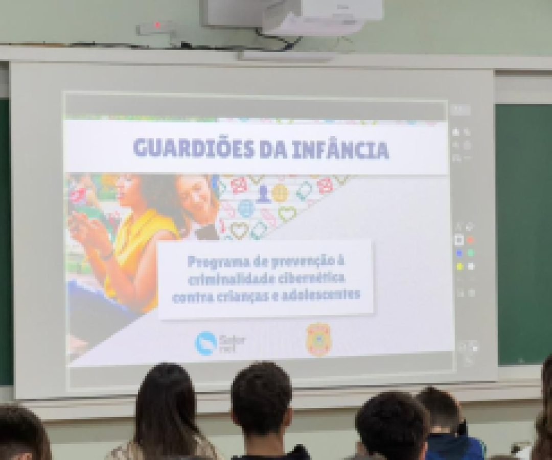 Polícia Federal leva projeto de prevenção ao abuso infantil e crimes virtuais para estudantes de Umuarama