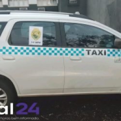 Polícia Militar recupera táxi roubado minutos após assalto em Foz do Iguaçu