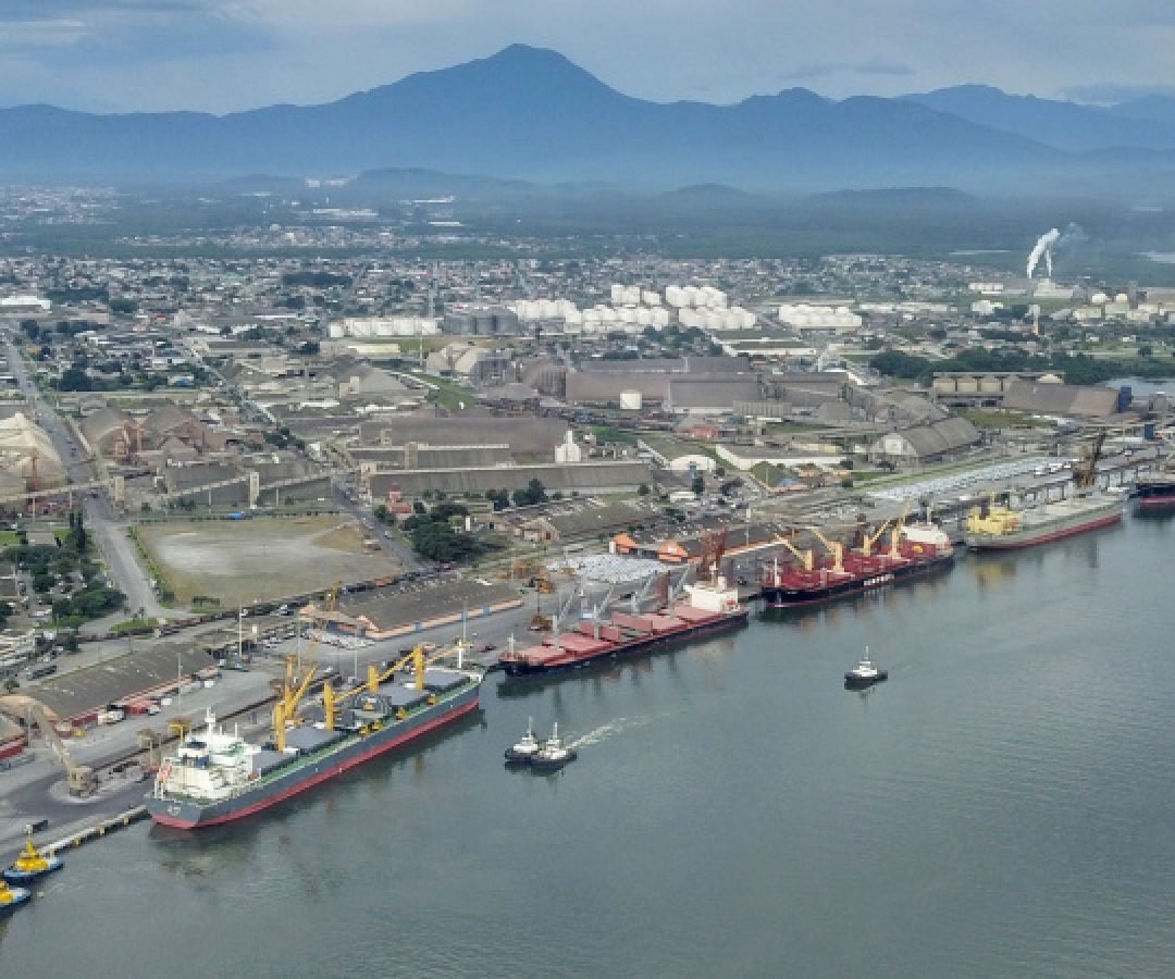 Exportações paranaenses crescem 7,7% em abril e totalizam US$ 2,2 bilhões no mês