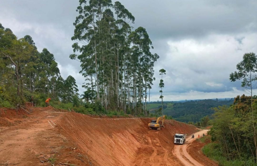 PR-092 em Doutor Ulysses será interditada devido a risco de deslizamento de terra