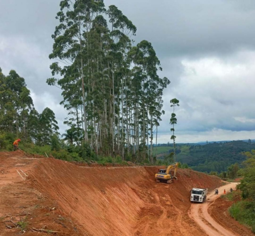 PR-092 em Doutor Ulysses será interditada devido a risco de deslizamento de terra