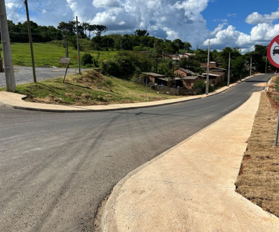 Pavimentação da PR-151 na área urbana de Sengés entra na fase final