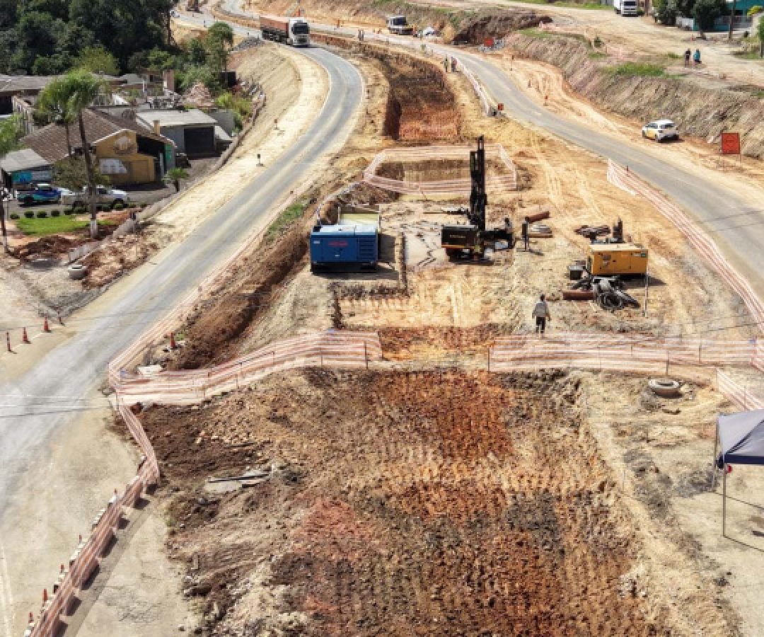 Restauração em concreto da PR-151 entre Ponta Grossa e Palmeira chega perto de 50%