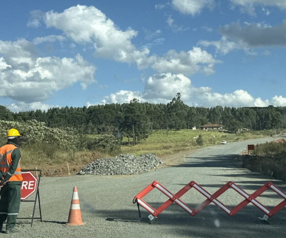 Obra de R$ 187 milhões, pavimentação de rodovia entre Imbaú e Reserva avança