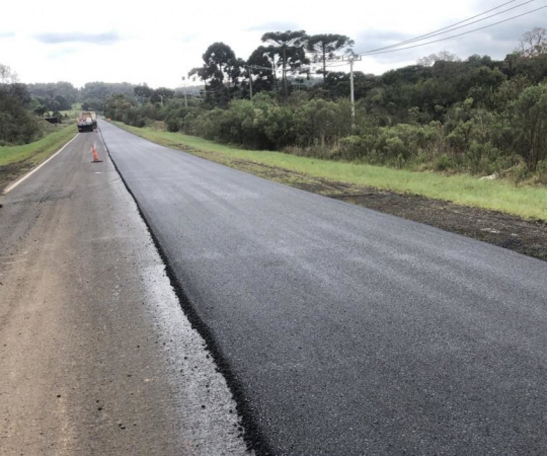 PR-170 opera em pare-e-siga no trecho entre Pinhão e o acesso à usina Foz do Areia