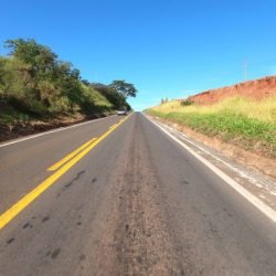 Edital de projeto de terceiras faixas em rodovia de Colorado tem vencedor