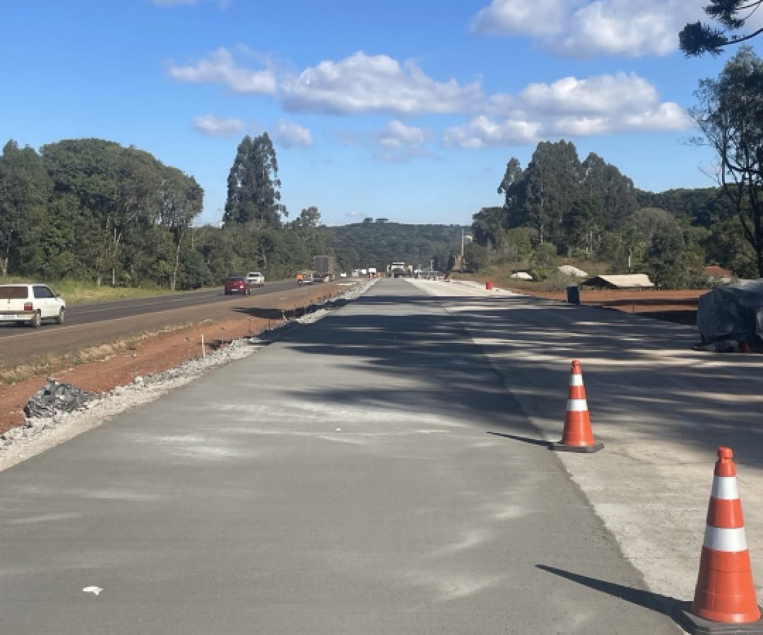 Obras de duplicação em concreto da PRC-466 entre Turvo e Palmeirinha ultrapassam 45%