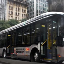 Prefeito de SP não descarta aumento na tarifa dos ônibus em 2026