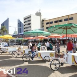 Prefeitura de Cascavel entrega 46 alvarás para fortalecer o comércio móvel