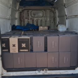 PRF apreende 216 caixas de vinhos na BR-369, em Cascavel